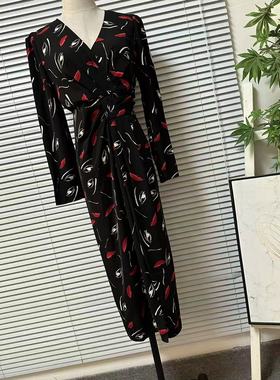 0107-39大牌样衣黑色V领长袖扭结连衣裙女收腰开衩优雅气质裙