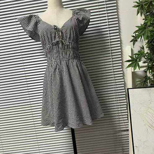 0907-22法系复古格子泡泡袖连衣裙女V领蝴蝶结收腰显瘦A字短裙