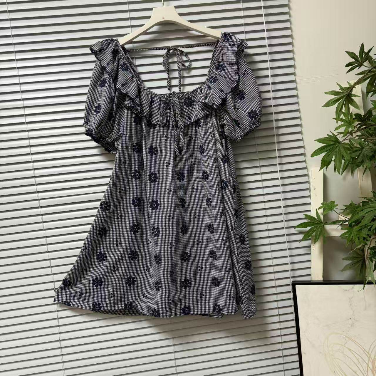 1231-40甜美方领泡泡袖格纹刺绣荷叶边领女宽松百搭显瘦连衣裙,女装/女士精品,衬衫,淘宝优惠券,粉丝福利购,淘宝优惠卷