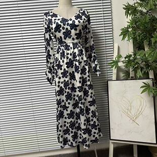 0325 收腰优雅连衣裙V领设计感A字裙复古文艺 28法花朵印花中长款