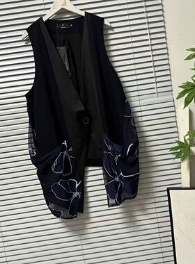 1208-34台湾品牌设计款潮版黑色V领一粒扣中长款印花拼接马甲上衣