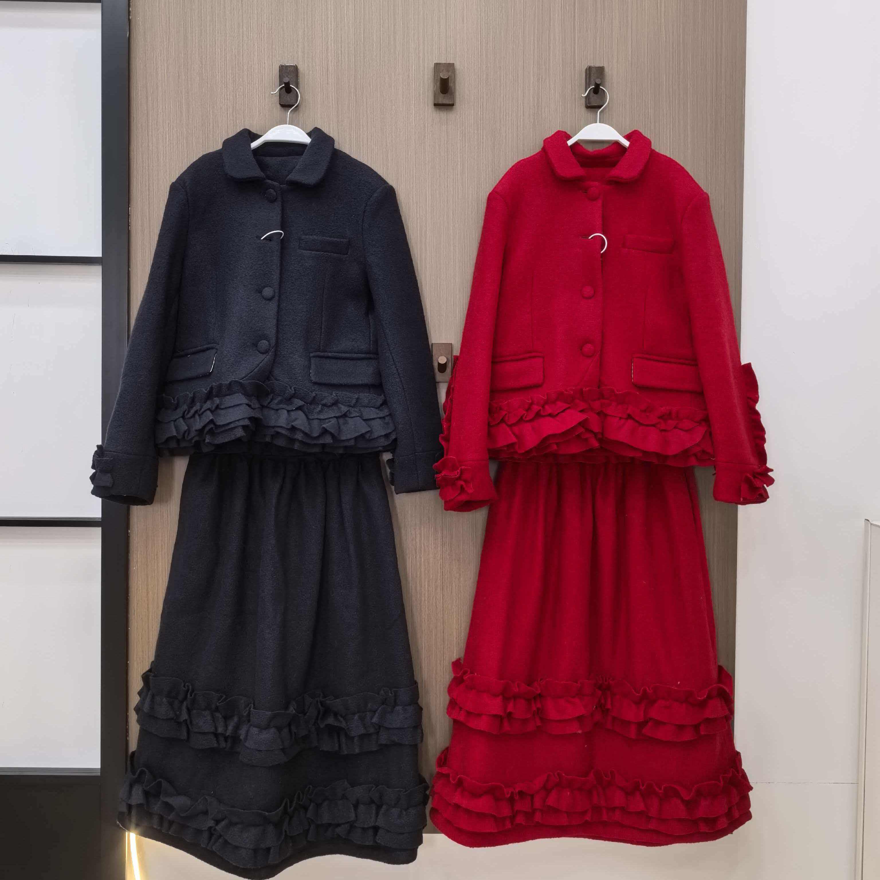 周美美 小众繁复抽皱花边娃娃领全羊毛毛呢外套半裙套装