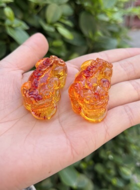 天然二代蜜蜡吊坠DIY饰品配件红黄透明招财挂件手工材料毛衣吊坠