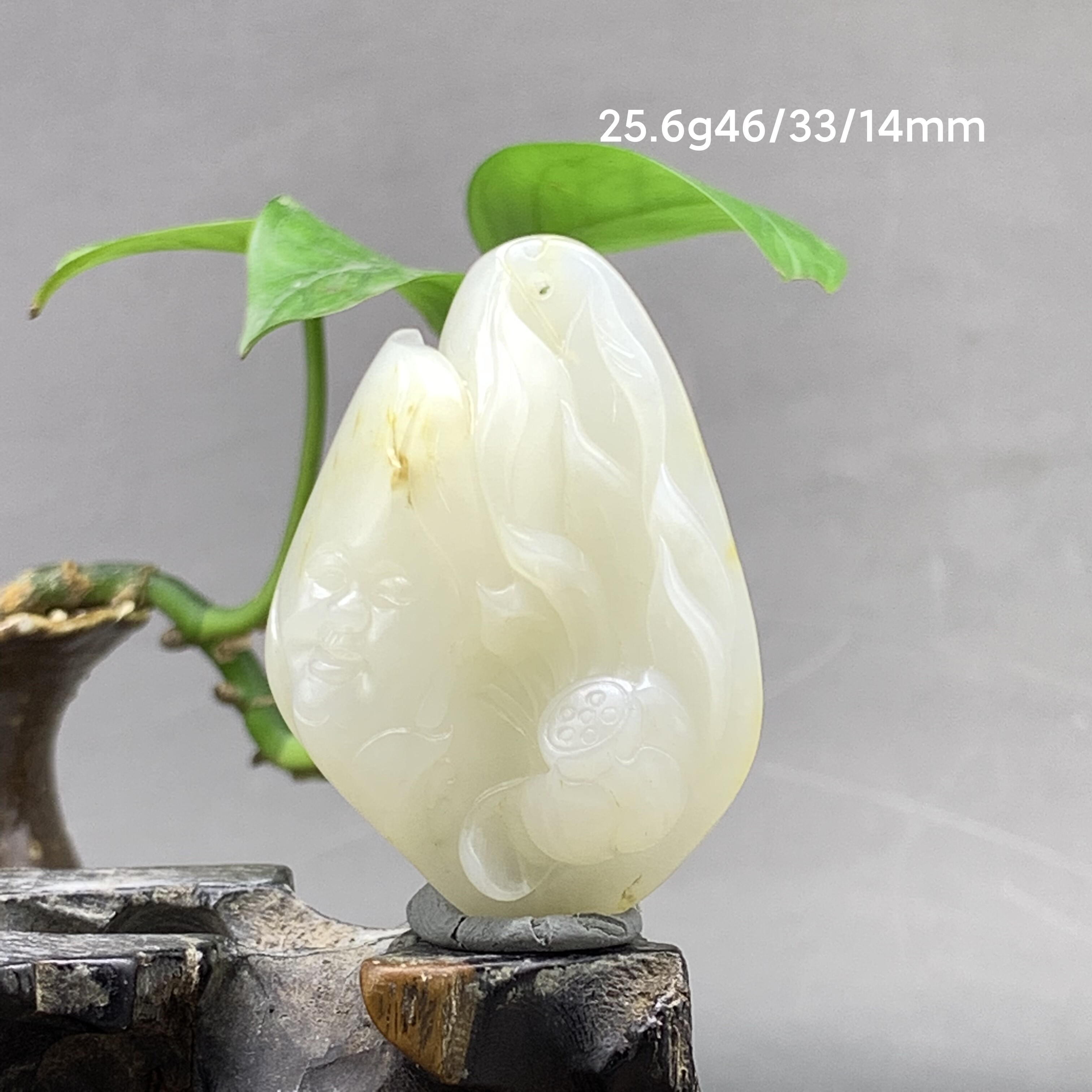 花开见福/籽料莲花挂件/油润细腻白度高玉质温润细腻寓