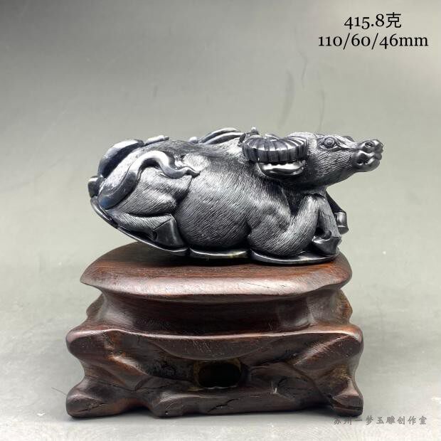 【结缘欣赏】福禄冲天/墨玉/籽料/和田玉/摆件/和田玉/苏州玉雕