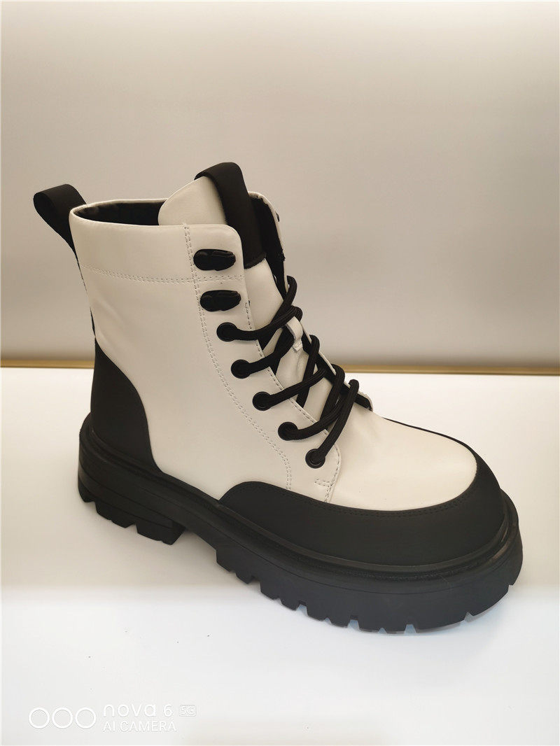 日泰正品女鞋2022秋冬新款真皮系带搭扣单内里马丁靴2492w28160