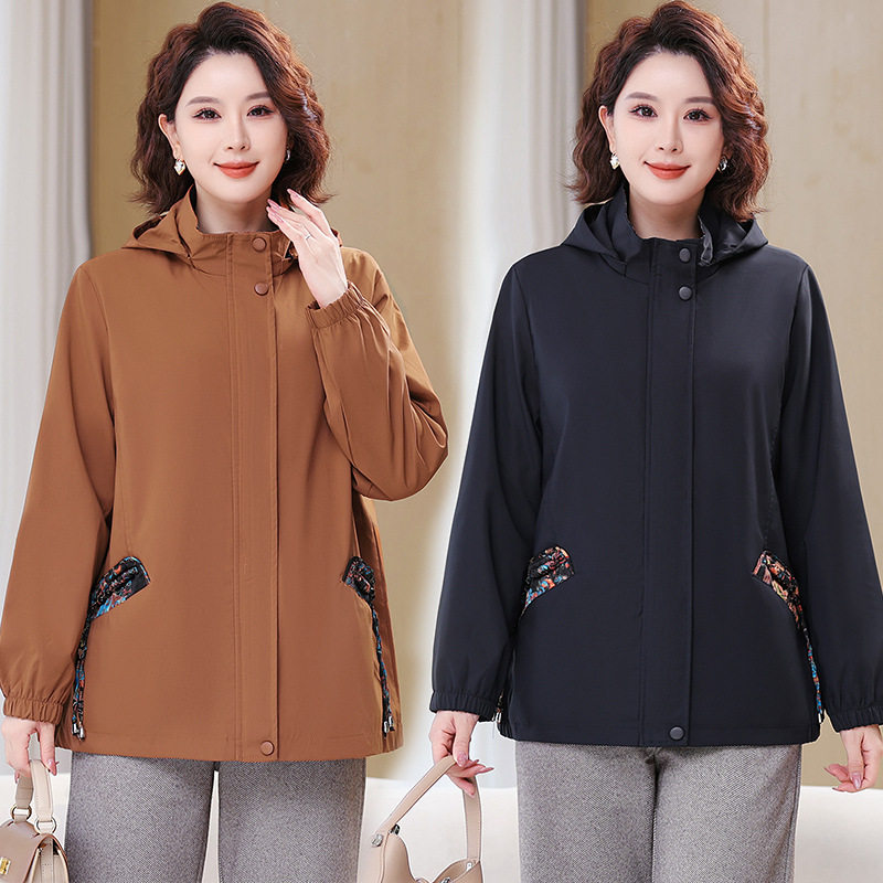 中老年女装时尚风衣外套宽松加肥加大码妈妈装春秋洋气上衣200斤