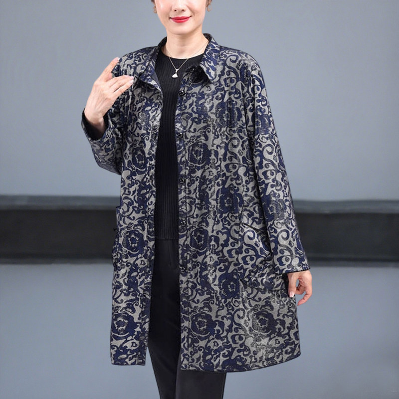 大码春秋装中老年女装200斤洋气加肥加大妈妈装风衣外套开衫300斤