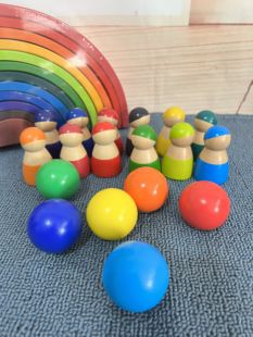 儿童房益智搭配建彩虹积木圆球创意彩虹小人森林树摆件玩具3 5岁