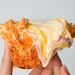 不饱的面包香葱肉松千层火腿卷酱多多肉松卷面包手工早餐下午茶