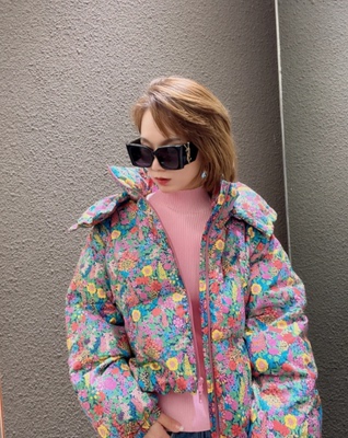 2024年白鸭绒碎花羽绒服女