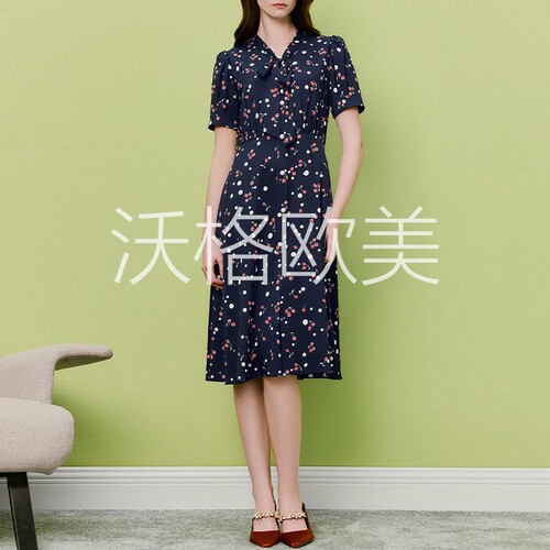 沃格 LKB早秋新款红白樱桃波点印花系带领优雅短袖弹力真丝连衣裙