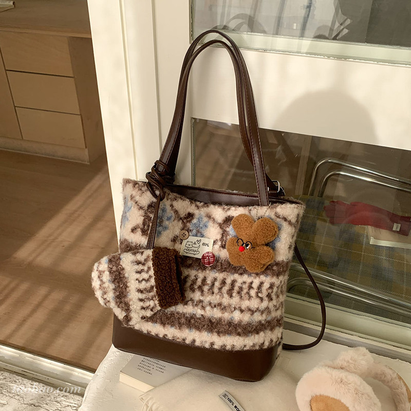 冬季费尔岛毛毛包多用通勤双肩包2026新款后背包单肩斜挎包托特包,箱包皮具/热销女包/男包,托特包,淘宝优惠券,粉丝福利购,淘宝优惠卷