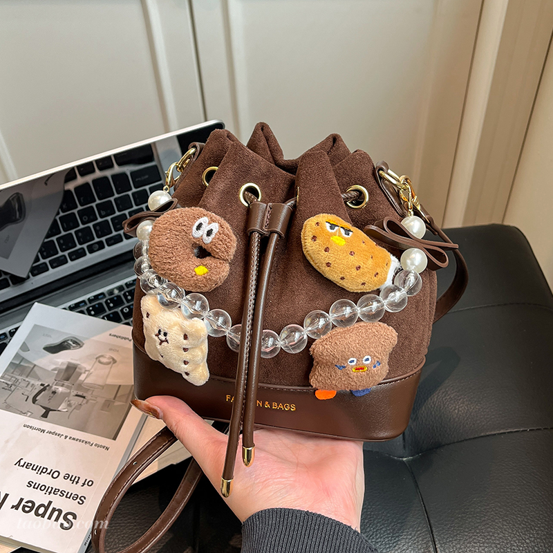 精致超火小众设计迷你水桶包