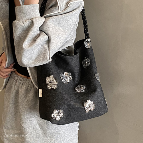 新款大容量通勤托特包