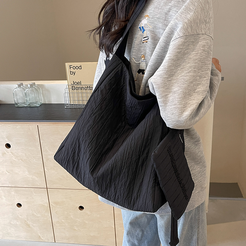 通勤早八百搭大容量上课单肩包包