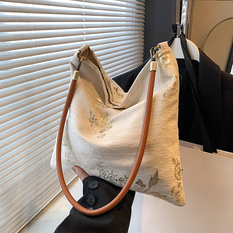 新款帆布时尚春季单肩托特女包