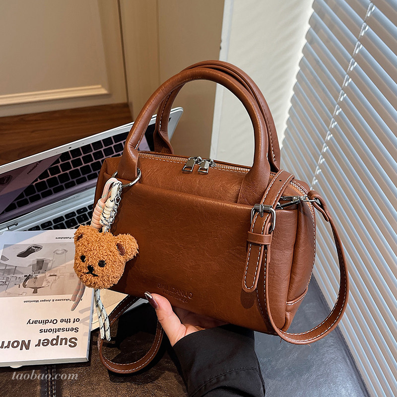 通勤复古美拉德棕色小包包2025新款时尚百搭斜挎包女式手提枕头包,箱包皮具/热销女包/男包,通用款女包,淘宝优惠券,粉丝福利购,淘宝优惠卷