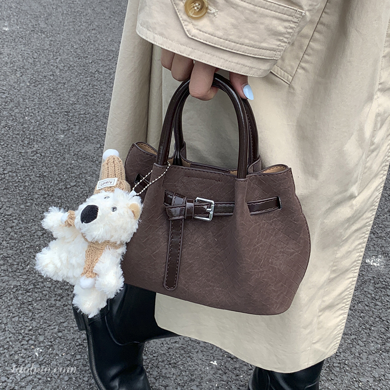 今年流行爆款小包包女2025新款