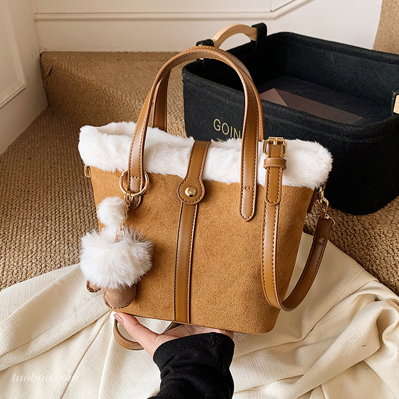 超火复古磨砂包包女2025新款百搭斜挎包撞色手提水桶包外出小拎包,箱包皮具/热销女包/男包,水桶包,淘宝优惠券,粉丝福利购,淘宝优惠卷