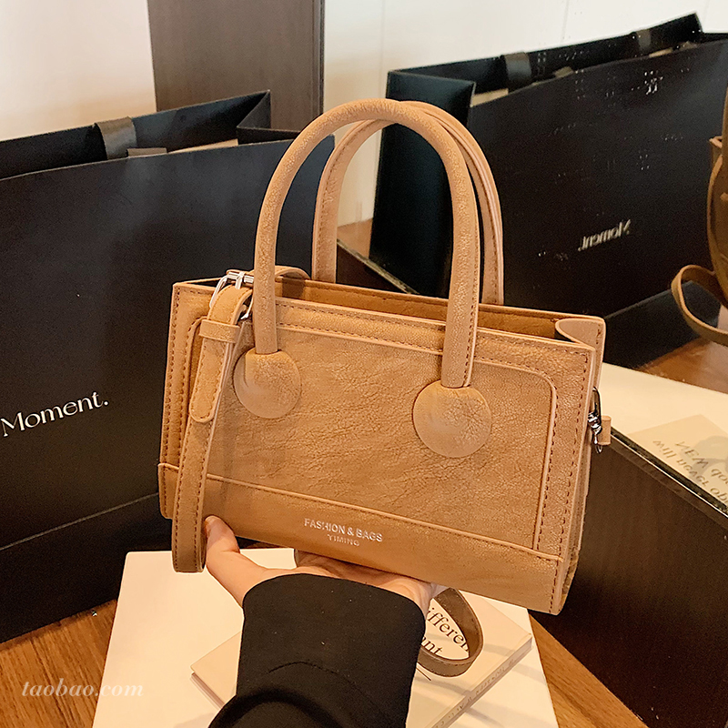 2025新款麂皮绒复古小方包