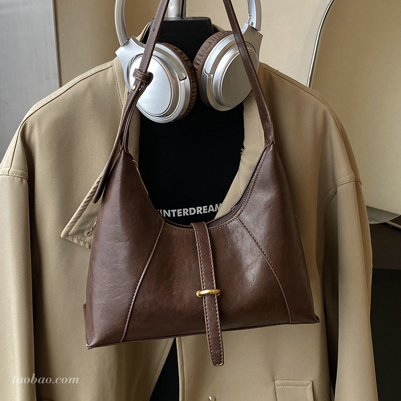 通勤复古大容量斜挎包