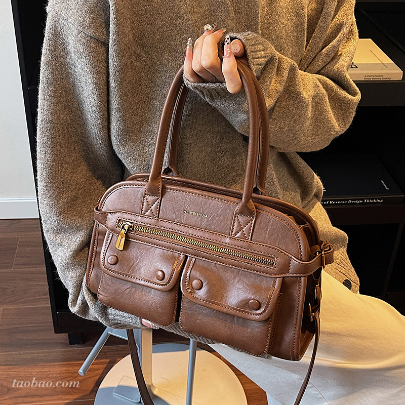 今年流行复古托特包女大容量