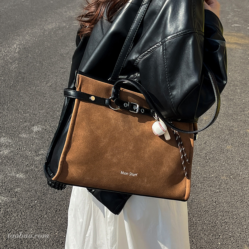 大容量手提托特包2025冬季新款