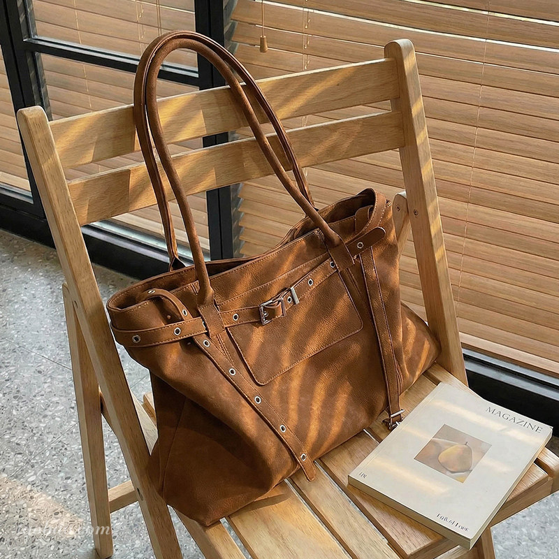 通勤复古磨砂包包女2026新款大容量单肩斜挎包休闲手提托特水桶包,箱包皮具/热销女包/男包,托特包,淘宝优惠券,粉丝福利购,淘宝优惠卷