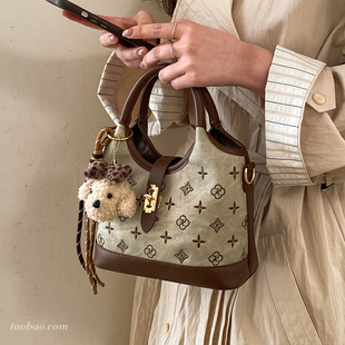 高级感小众绣线包包女士2026新款 通勤百搭斜挎包超火手提包小拎包