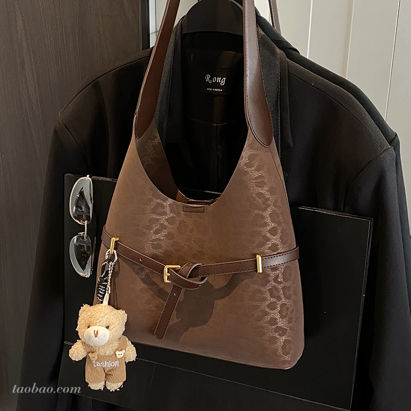 大容量通勤托特包2025冬季新款