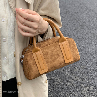 百搭女式 新款 斜挎包麂皮绒手提包 超火小众棕色包包2025秋冬季 时尚