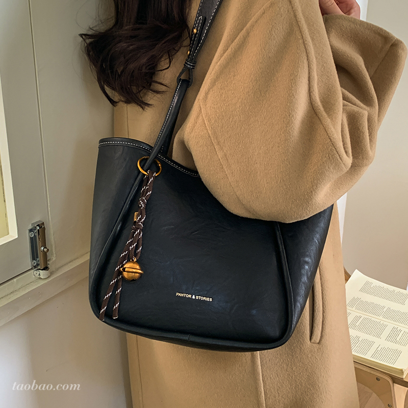 大容量通勤托特包2025冬季新款