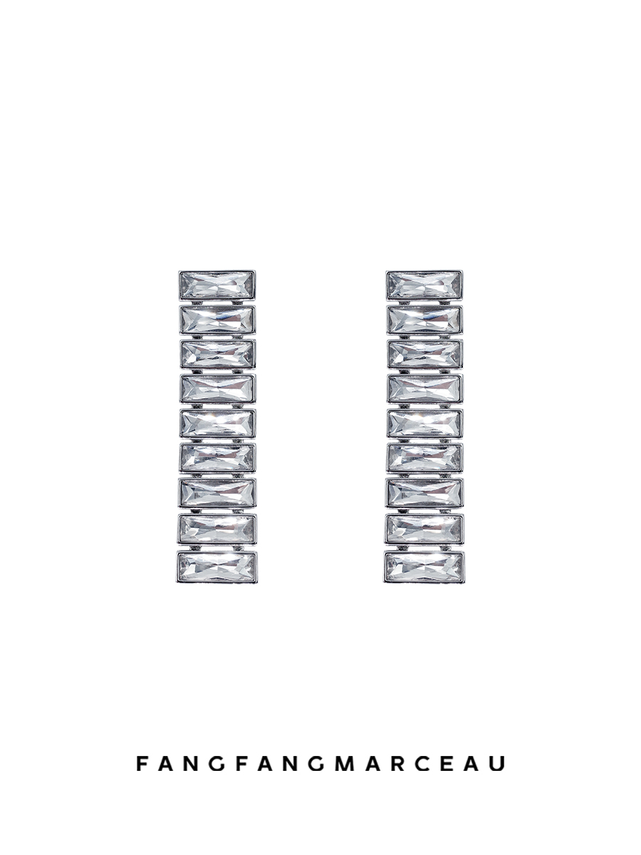 高级感镀金镶晶钻欧美风耳饰