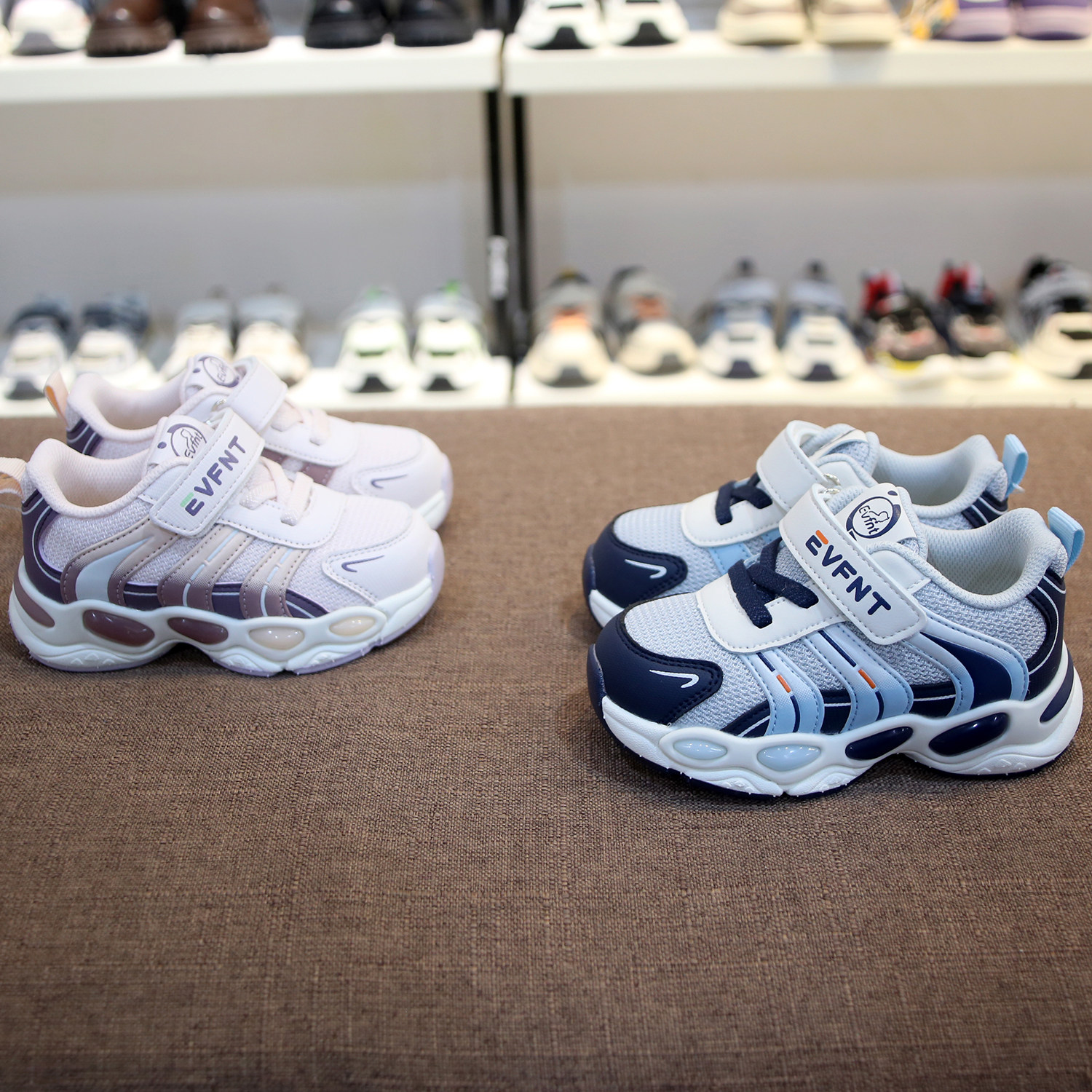 婴芬特26春季新款网面儿童机能鞋男童运动鞋女童轻盈亮灯23-32码,童鞋/婴儿鞋/亲子鞋,运动鞋,淘宝优惠券,粉丝福利购,淘宝优惠卷