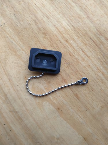 带不锈钢链条 品字电源插座 3针母座用防水塞电源接口带固定链子