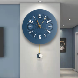 圆形现代简约客厅挂钟木质表挂墙家用时钟表网红大气挂表免打孔钟