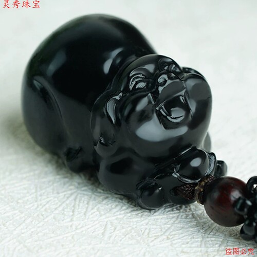 新疆和田玉墨玉生肖猪吊坠挂件
