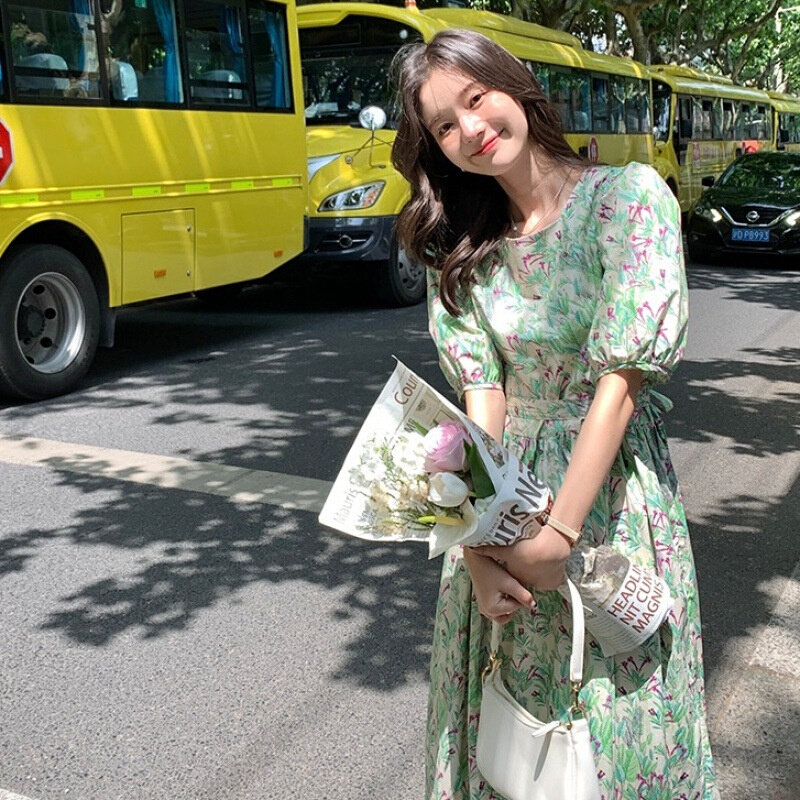 2023韩系新款女春装高腰长款连衣裙女夏小清新碎花方领短袖裙收腰