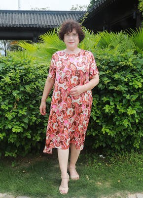 中老年女装真丝连衣裙时尚特大码
