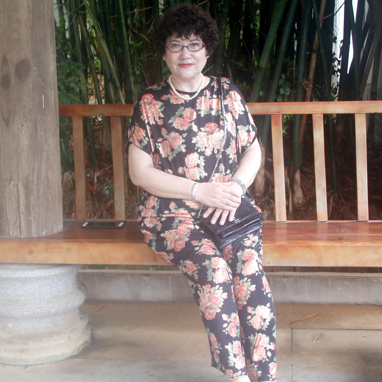 夏季加肥松紧腰女裤6070岁两件套