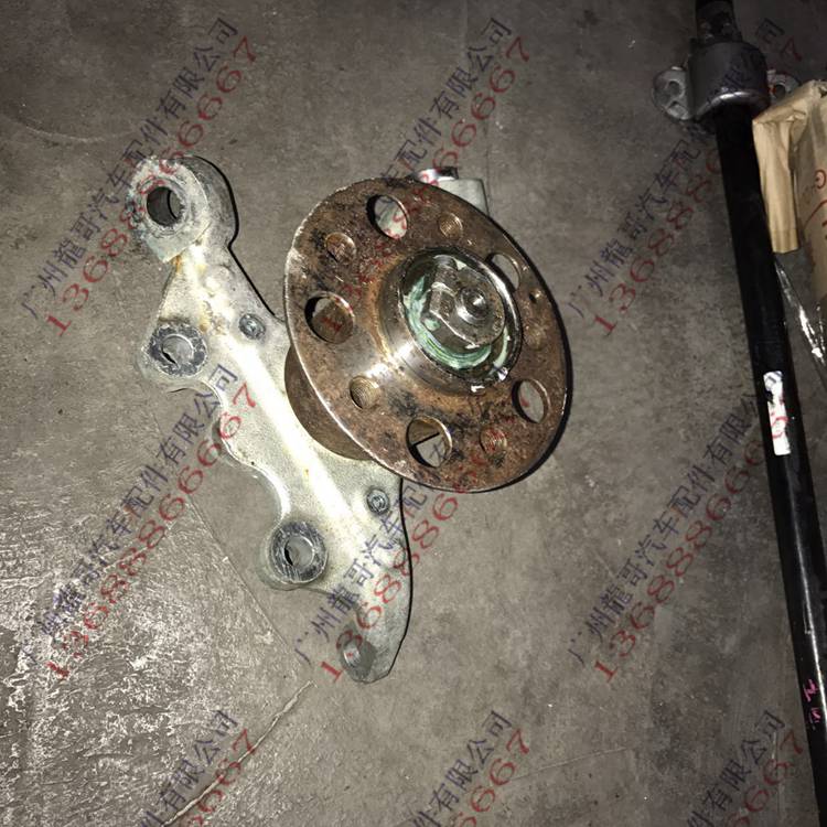 奔驰218 CLS220 CLS320 CLS350 CLS400 CLS500羊角轴承总成拆车件