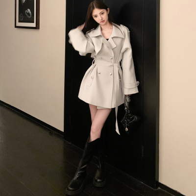 英伦风翻领收腰系带风衣女秋新款