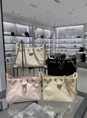 【珊珊家不退换】CHARLES&KEITH链条CK2-10671894菱格水桶斜挎包