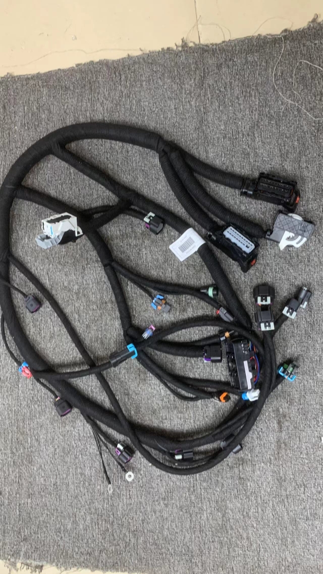 适用于别克新君越发动机线束10 11LE5 20936222君越2.4发动机线束