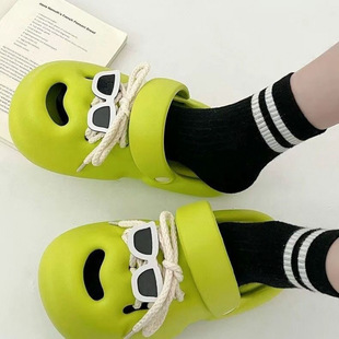 沙滩kt小猫小众ins可爱厚底洞洞鞋女夏季包头拖鞋外穿踩屎感凉鞋