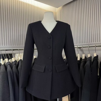 法式V领单排扣加厚羽绒连衣裙