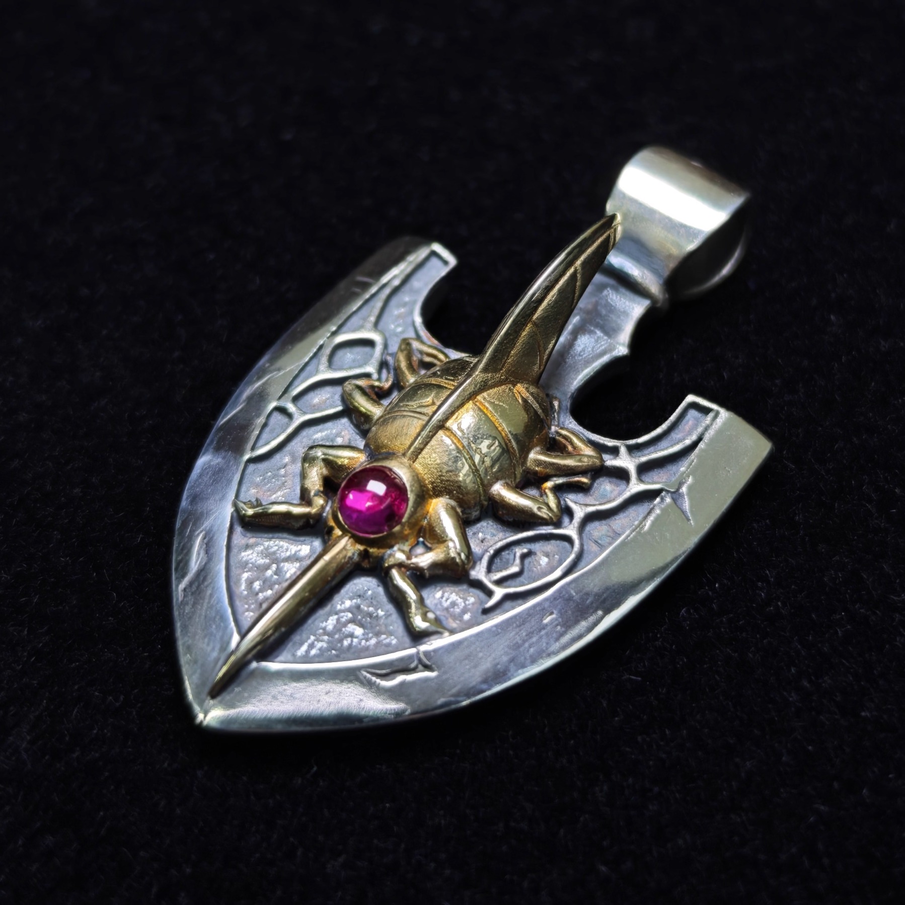 铁头的店 925银动漫周边JOJO的奇妙冒险虫箭 情侣款吊坠