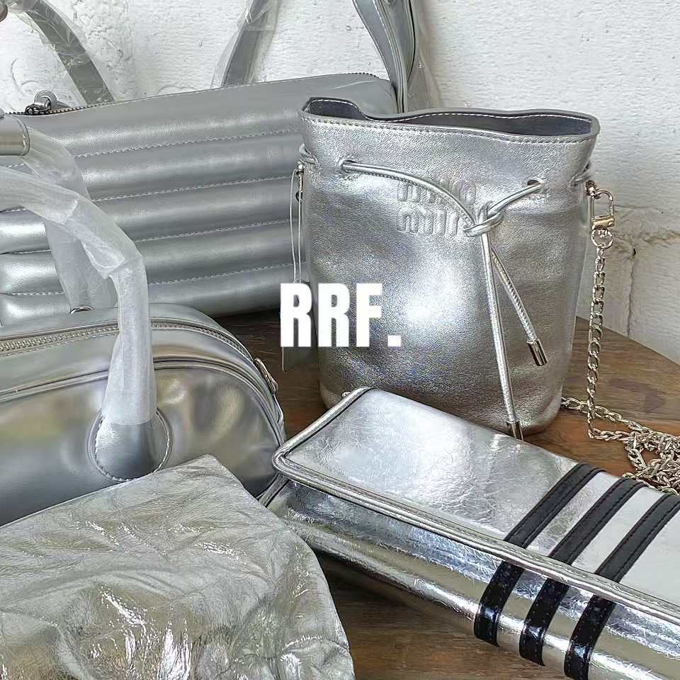 斜跨单肩百搭简约时尚休闲女包