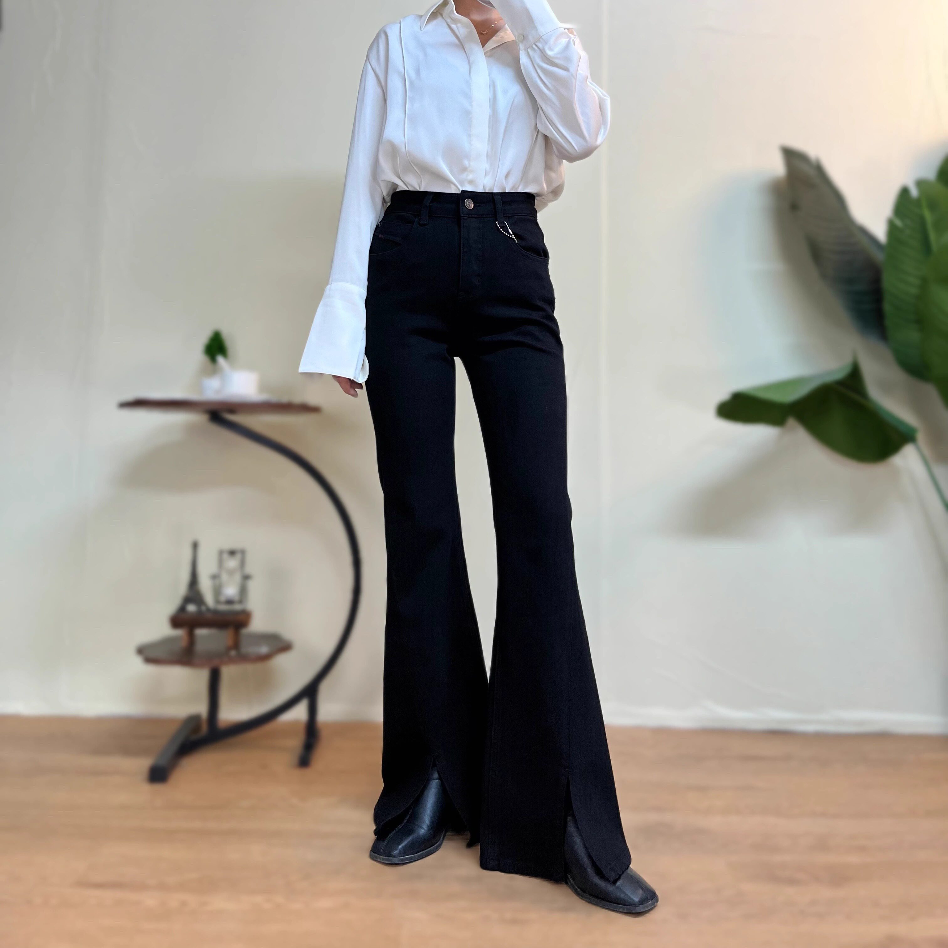 （清仓NO退换）四面弹开叉黑色微喇裤高腰修身气质女牛仔喇叭裤